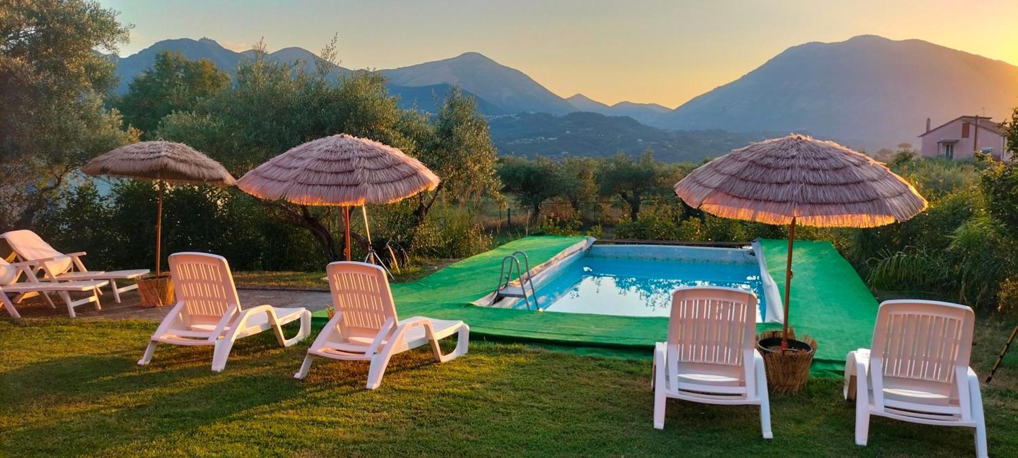 Villa - Malibu' B & B Лаурия Инфериоре Экстерьер фото
